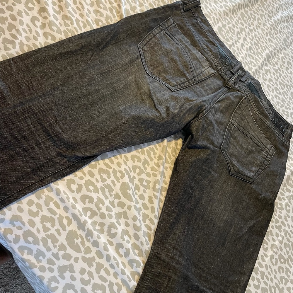 Men’s authentic Robin jeans.